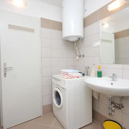 Holiday home House With A Parking Space Sali, Dugi Otok - 8138 *